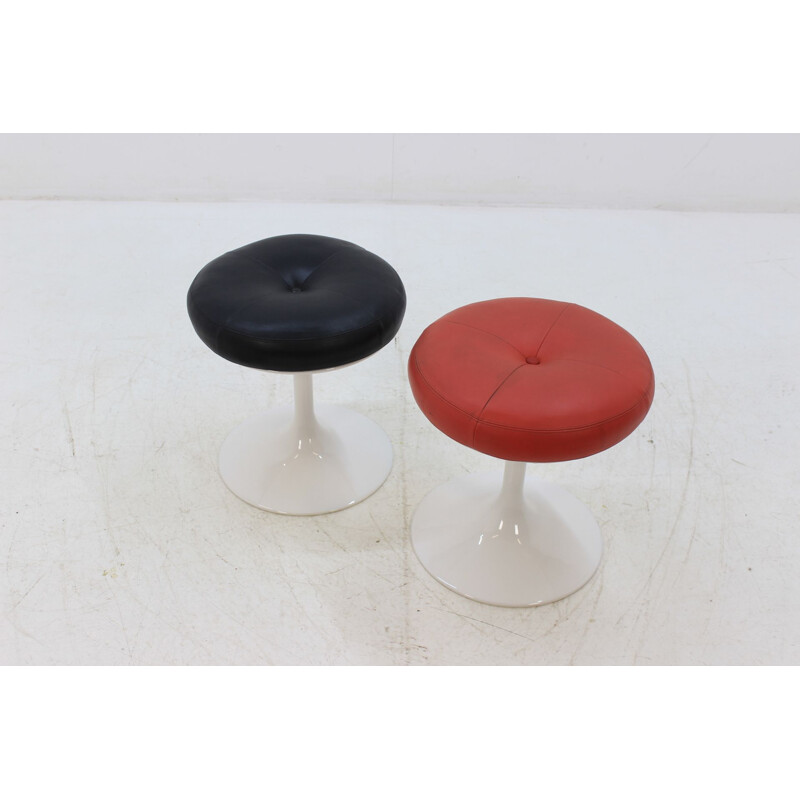 Set of 2 vintage Scandinavian stools in leather