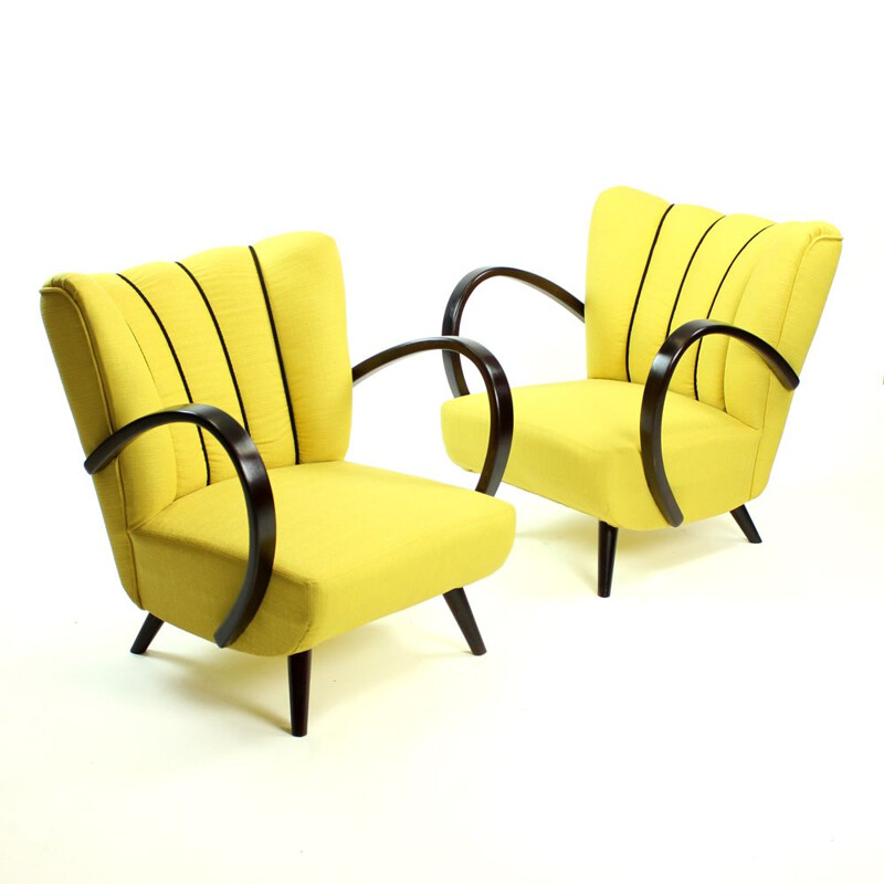 Suite de 2 fauteuils vintage jaune par Jindrich Halabala