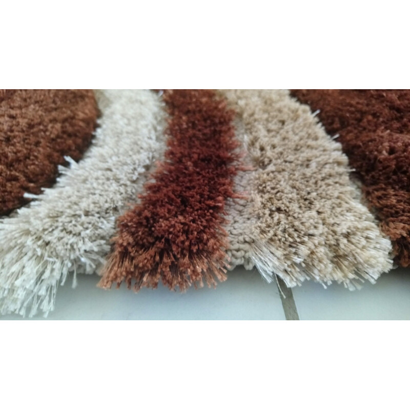 Rectangular vintage carpet made of polyacrylic wool and silky yarns