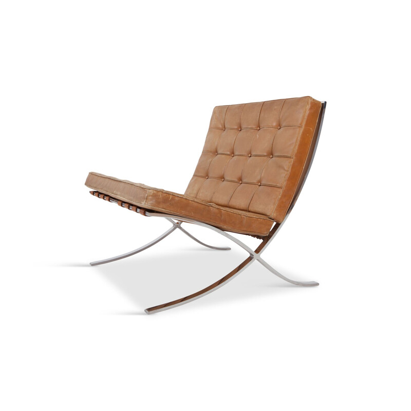 Set of 2 Barcelona Lounge Chairs by Ludwig Mies van der Rohe