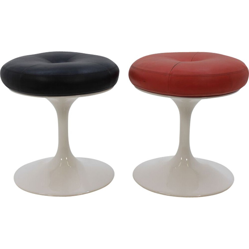 Set of 2 vintage Scandinavian stools in leather
