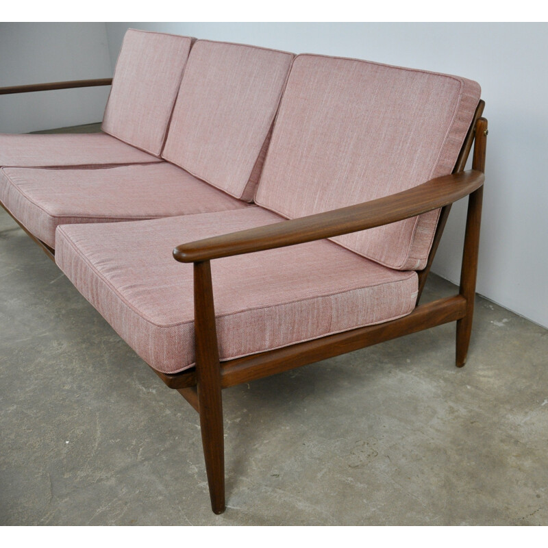 Banquette vintage scandinave rose en Teck 1960