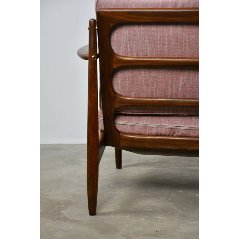 Vintage teak Scandinavian pink sofa 1960