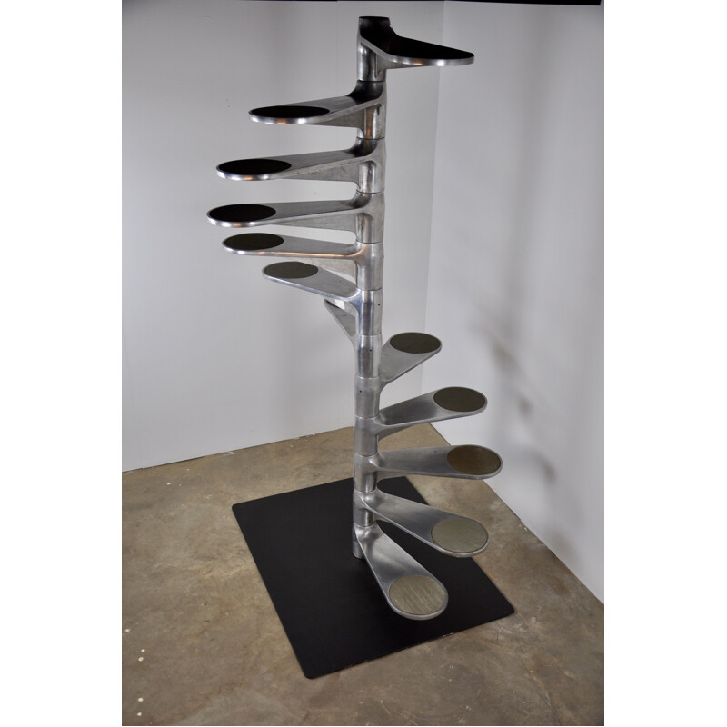 Escalier Hélicoïdal de Roger Tallon pour Galerie Lacloche 1980