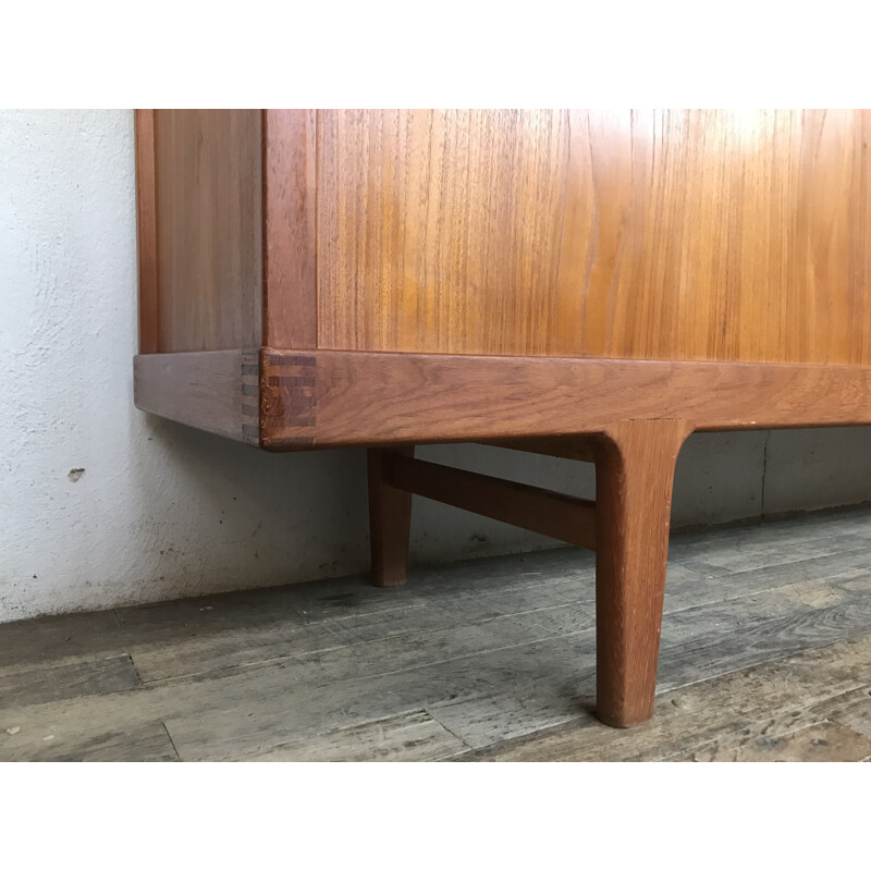 Enfilade scandinave en teck de Henning Kjaernulf design 1960