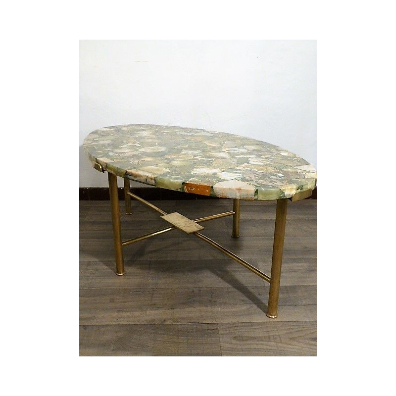 Ensemble table basse et 2 bouts de canapé en laiton et onyx 1960