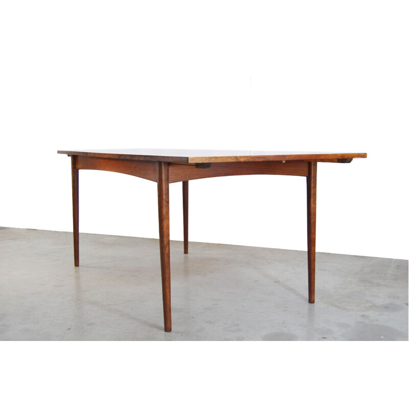 Vintage extendable dining table