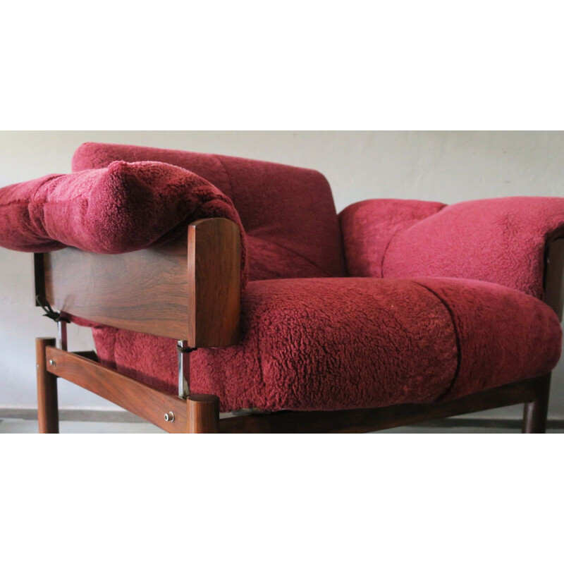 Vintage armchair in brazilian rosewood and lambswool by Percival Lafer