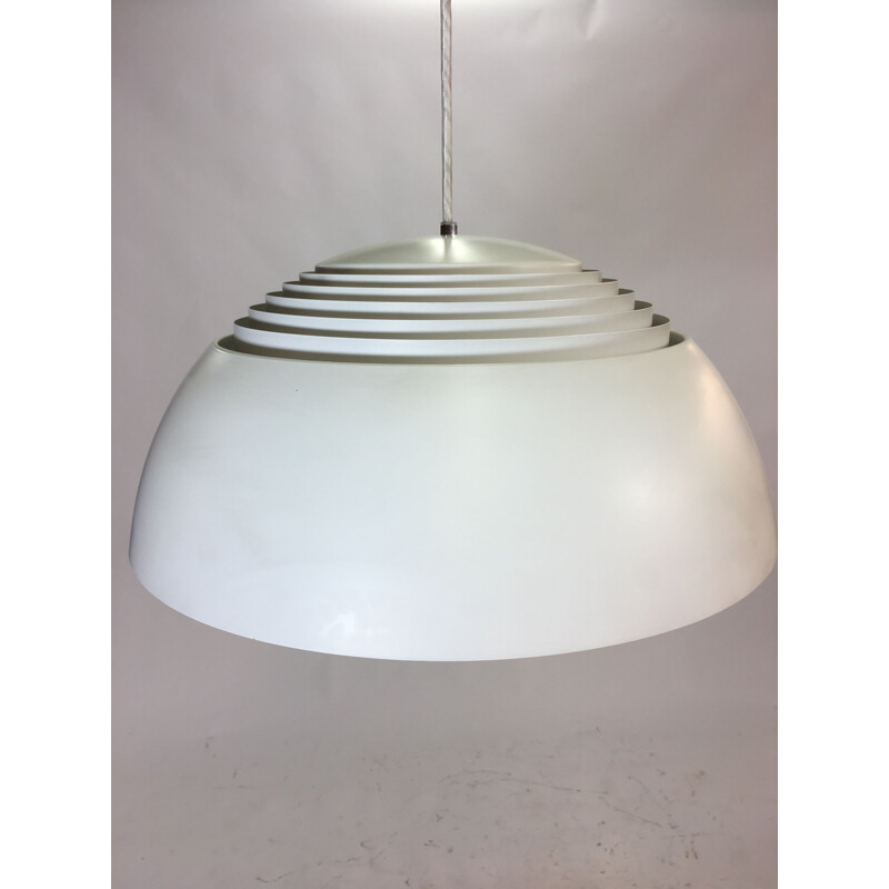 AJ Royal" vintage hanglamp van Arne Jacobsen voor Louis Poulsen