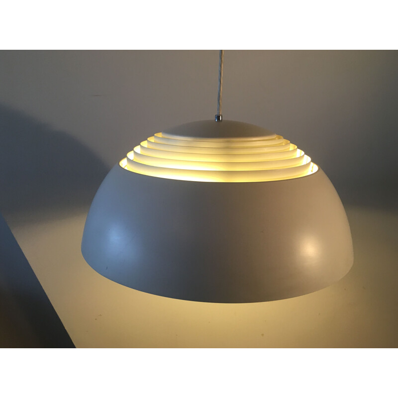 AJ Royal" vintage hanglamp van Arne Jacobsen voor Louis Poulsen
