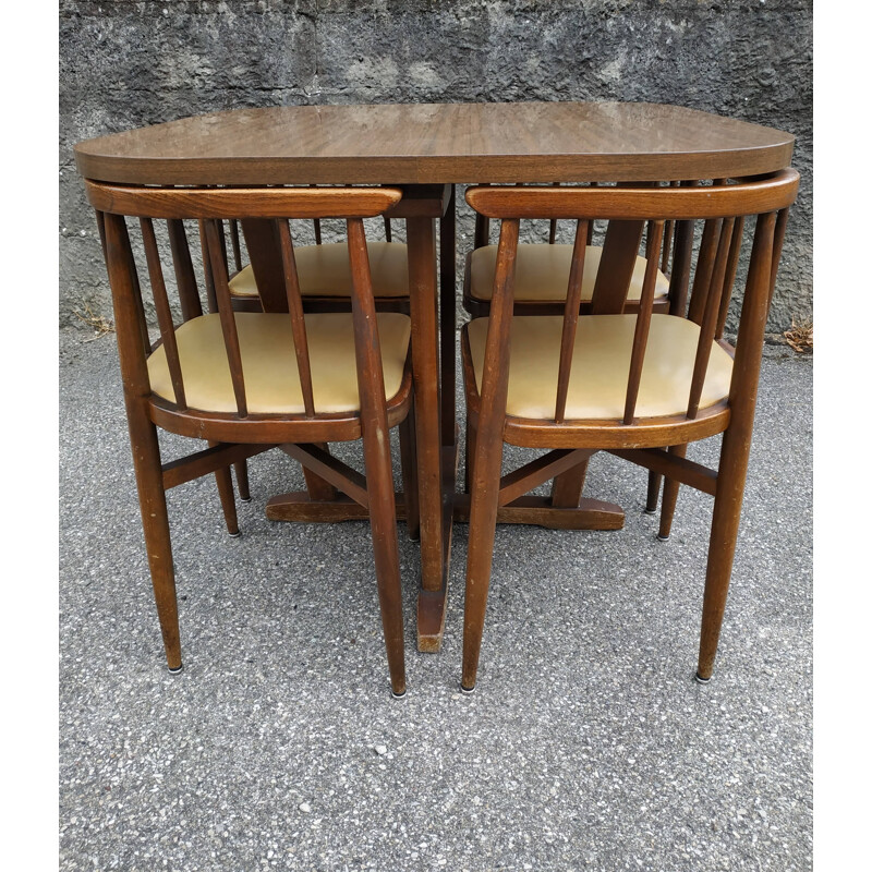 Dining set made of a table and 4 folding-in chairs by Thonet