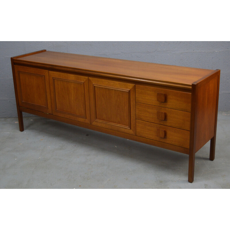 Vintage sideboard in teak 