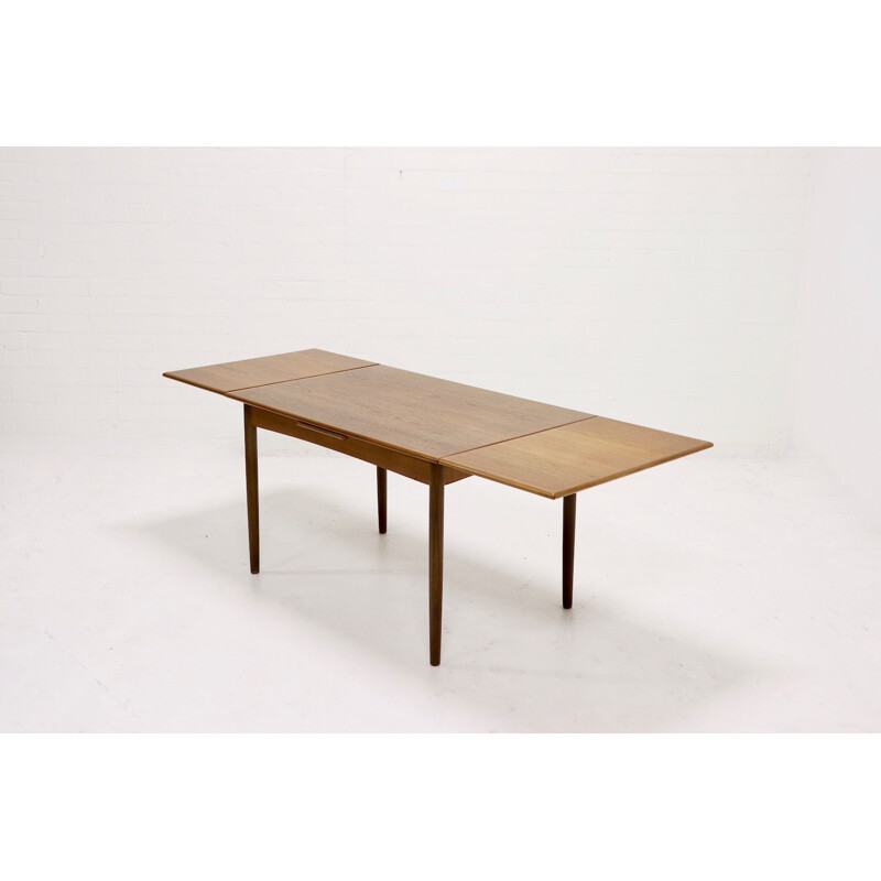 Vintage extendable dining table in teak pour Farstrup