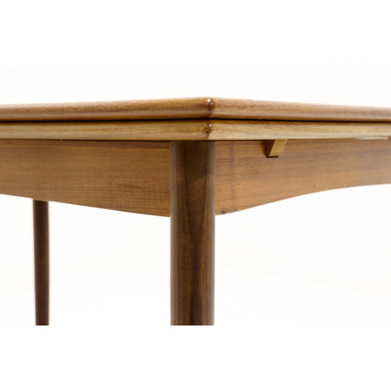 Vintage extendable dining table in teak pour Farstrup