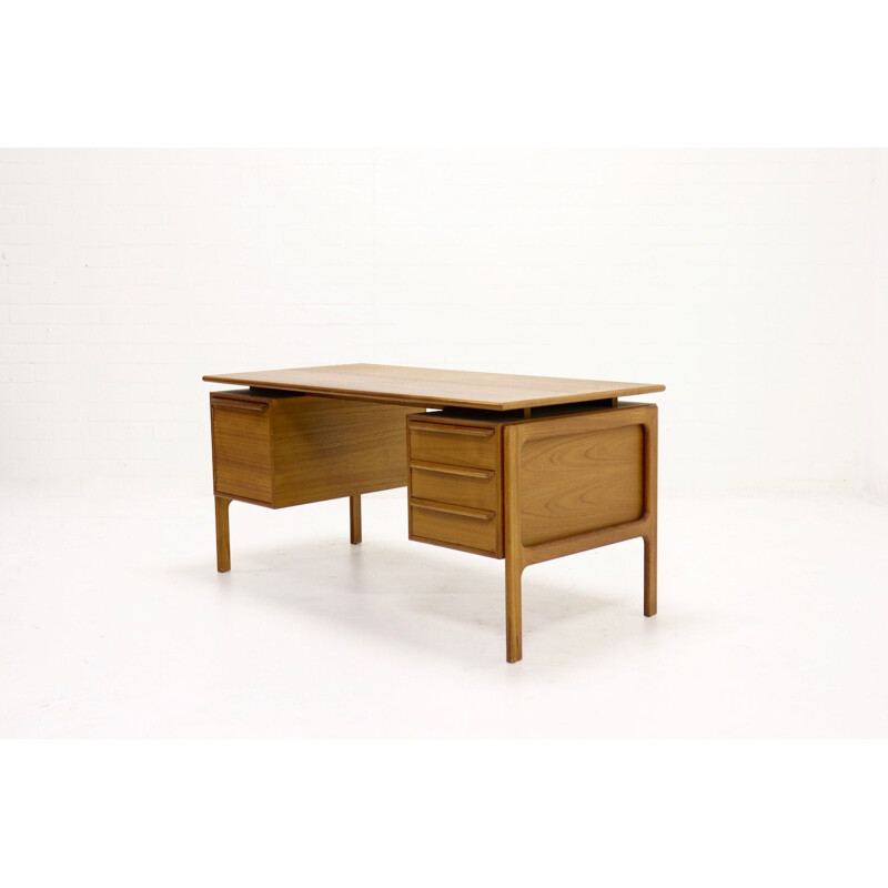 Bureau vintage en teck par GV Gasvig pour GV Møbler,1960