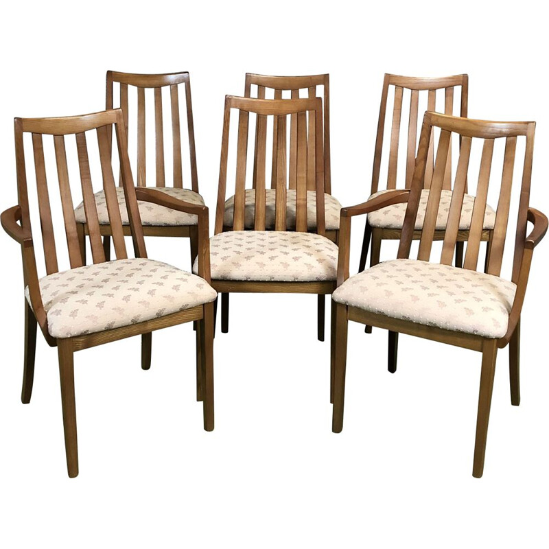 Suite de 4 chaises et 2 fauteuils en teck