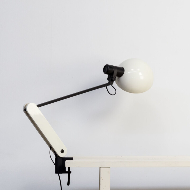 Vintage desk lamp par iGuzzini