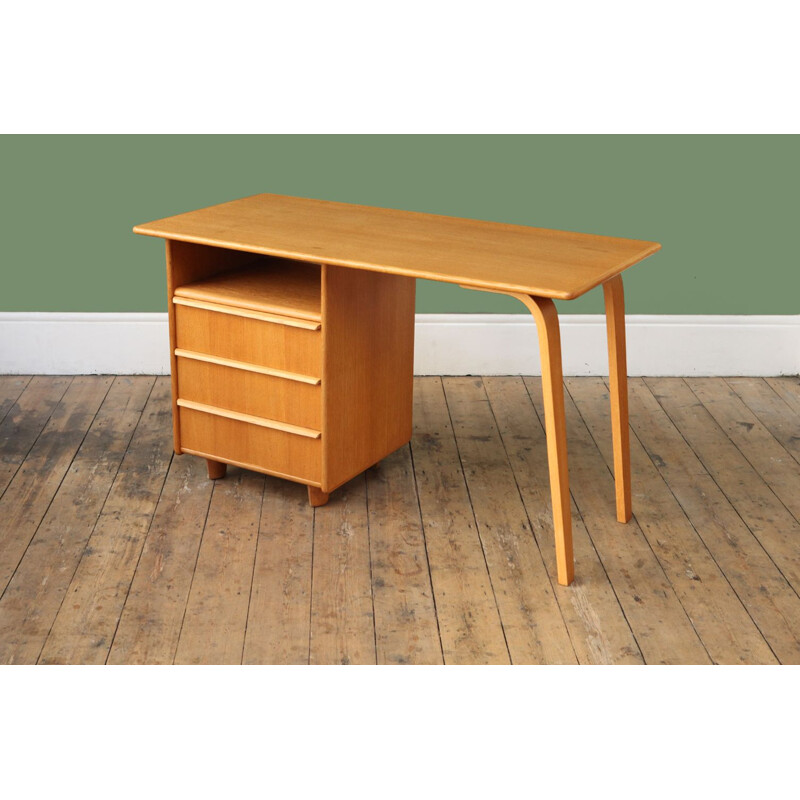 Vintage desk EE02 in oak by Cees Braakman for Pastoe