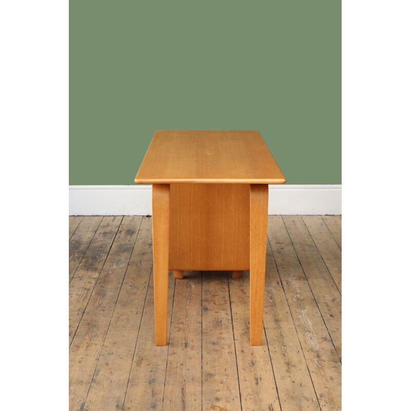 Vintage desk EE02 in oak by Cees Braakman for Pastoe