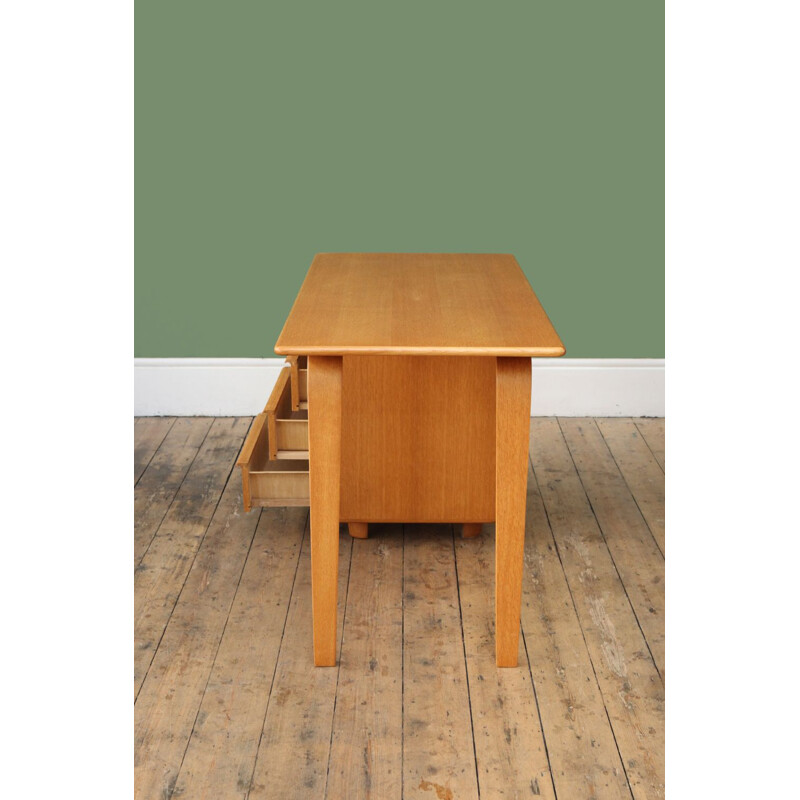 Vintage desk EE02 in oak by Cees Braakman for Pastoe