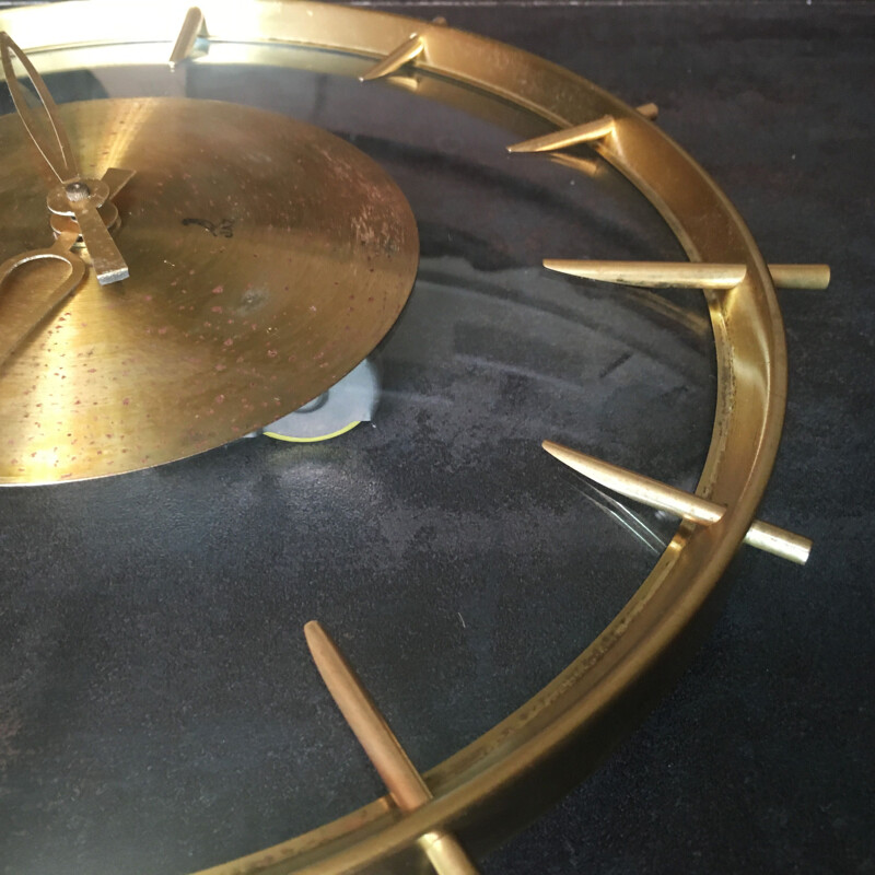 Vintage clock in Golden Metal, brass and glass by Jaz