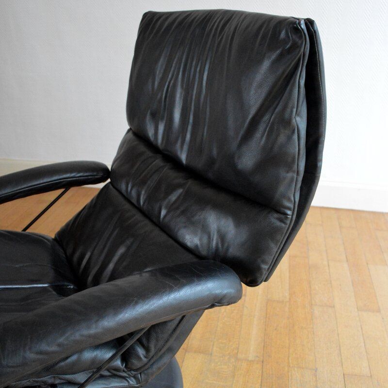 Vintage Relax lounge black leather chair