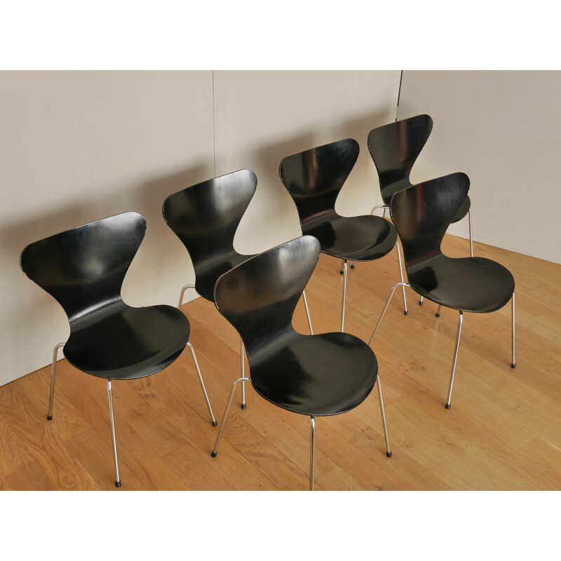 Suite de 6 chaises à repas 3107 par Arne Jacobsen