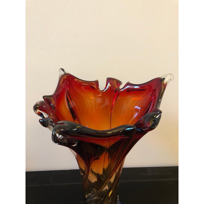Vintage Italian red and blue vase in Murano glass