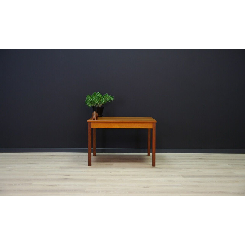 Vintage coffee table in teak