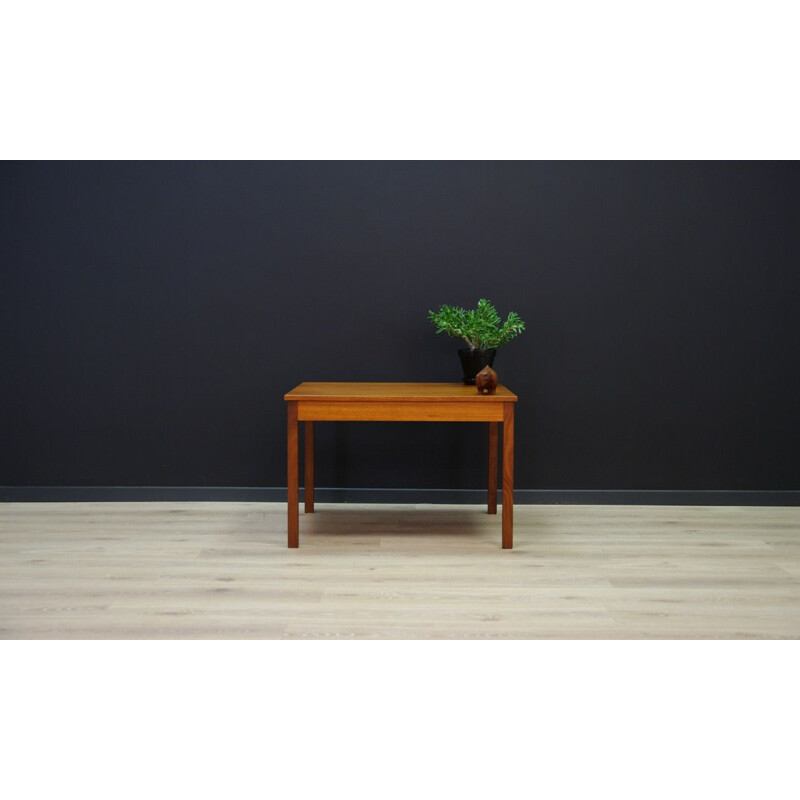 Vintage coffee table in teak