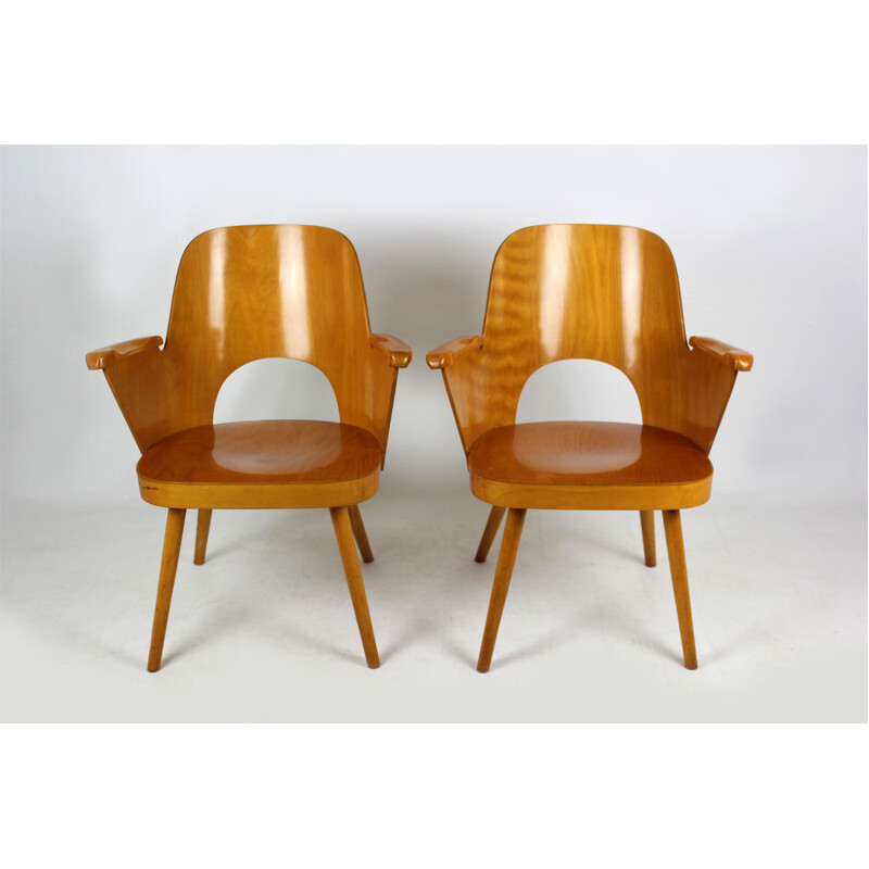 2 vintage wooden chairs by Lubomír Hofmann 1950