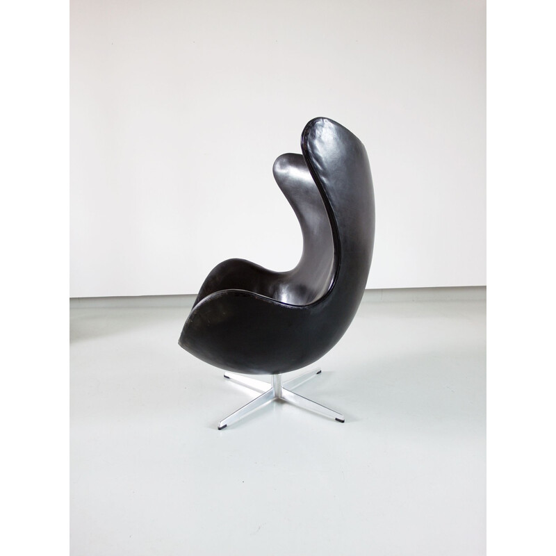 Arne Jacobsen Egg chair early edition, Denmark 1966