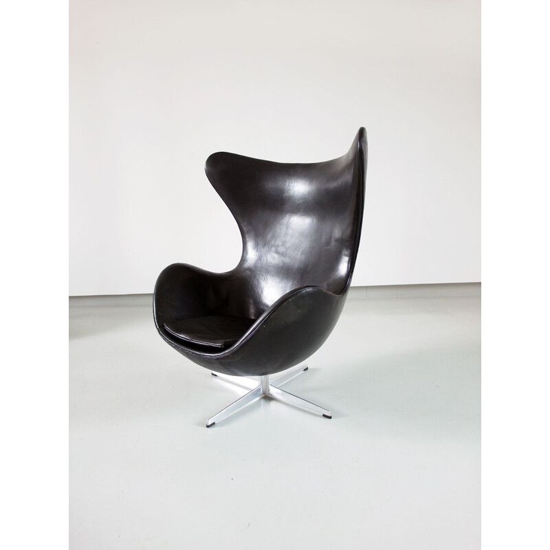 Arne Jacobsen Egg chair early edition, Denmark 1966