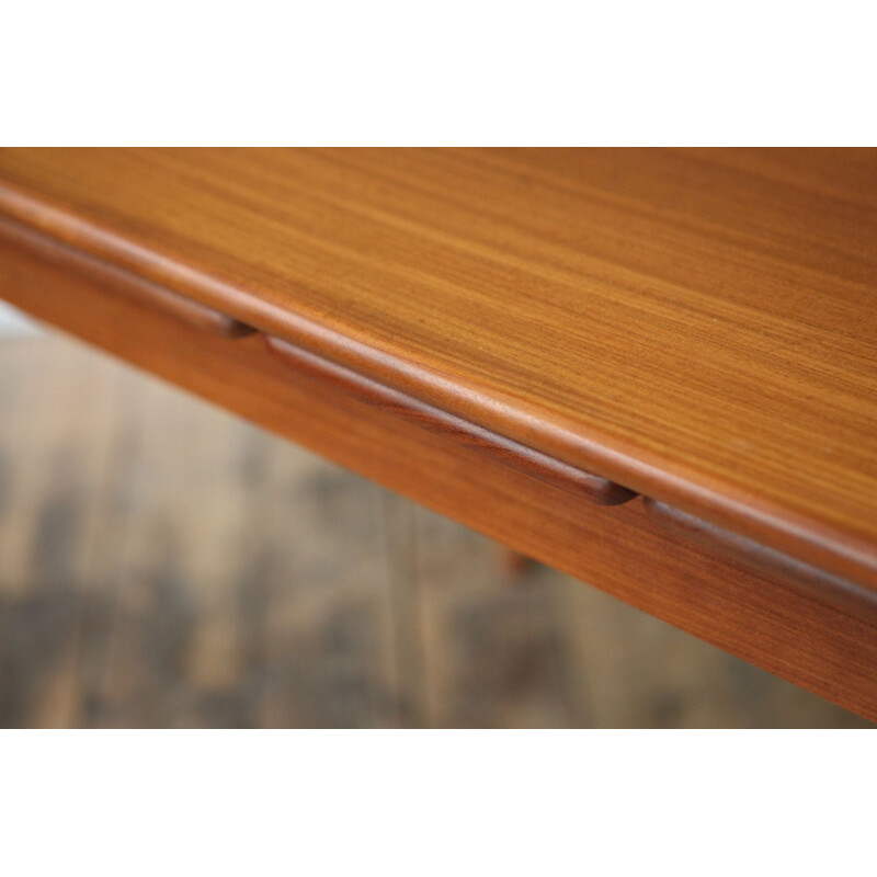 Vintage extendable Scandinavian dining table in teak