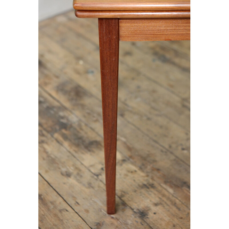 Vintage extendable Scandinavian dining table in teak