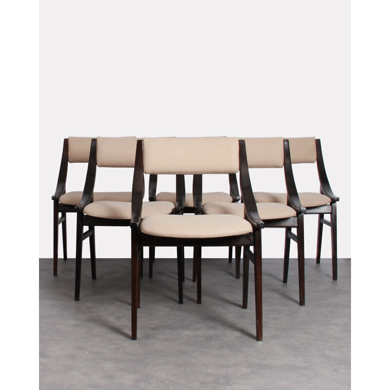 Set of 6 vintage beige Polish chairs by Juliusz Kędziorek