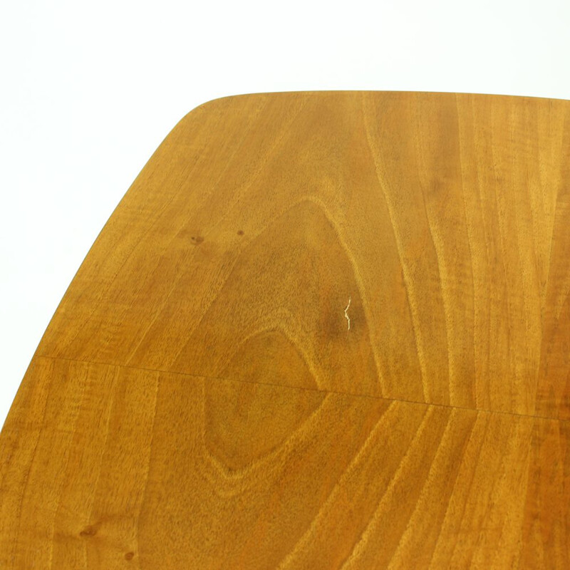 Table d'appoint vintage tchèque en bois par Mier