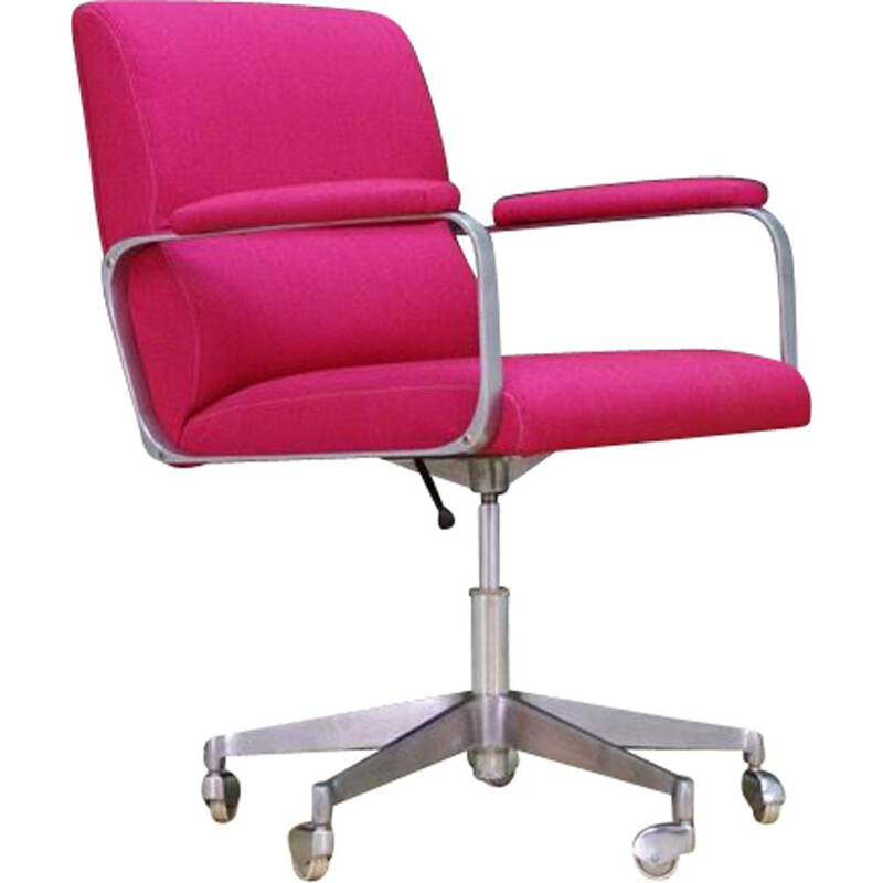 Fauteuil rose vintage en aluminium