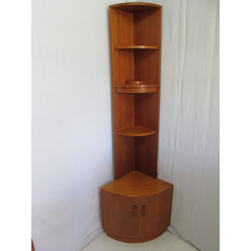 Set of 2 vintage corner cabinets in teak