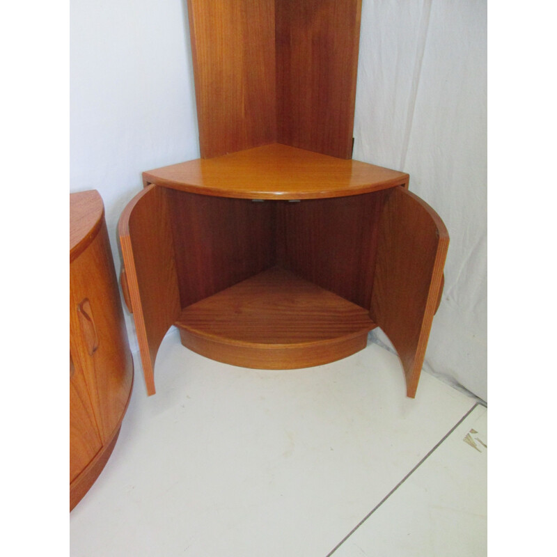 Set of 2 vintage corner cabinets in teak