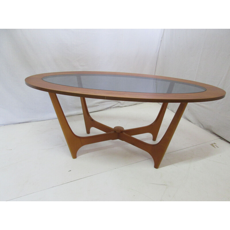 Vintage oval coffee table in teak