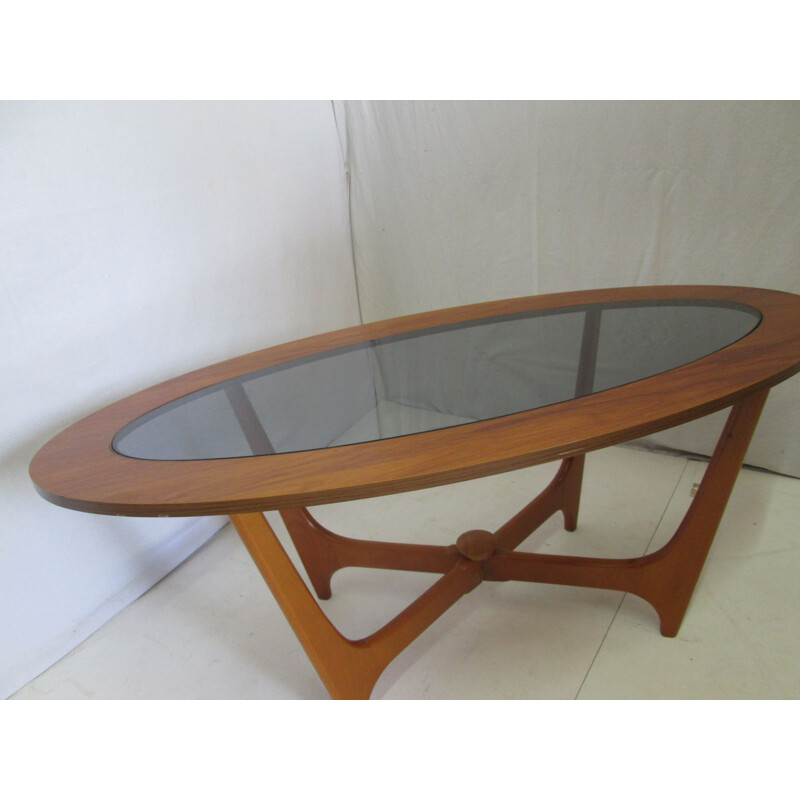 Vintage oval coffee table in teak