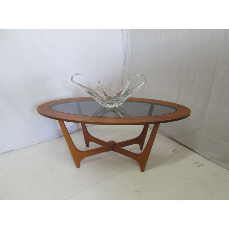Vintage oval coffee table in teak