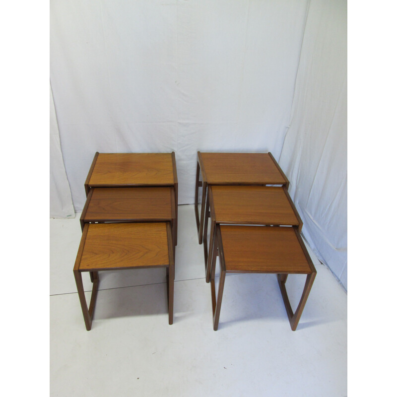 Set of 2 vintage nesting tables in teak