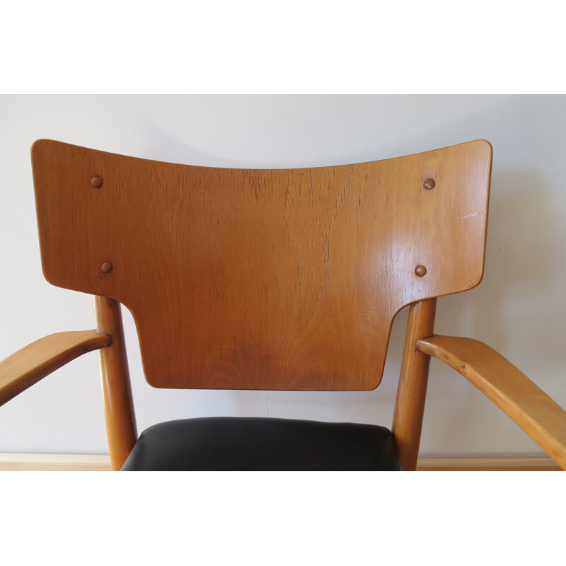 2 vintage danish chairs by Hvidt and Molgaard 1940