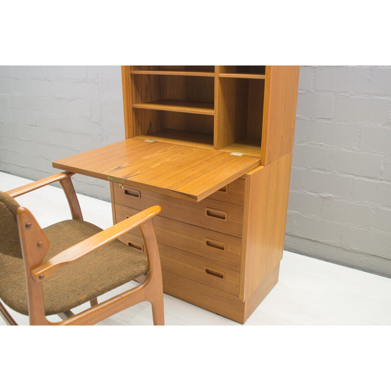 Vintage sideboard in teak by Hundevad 1960