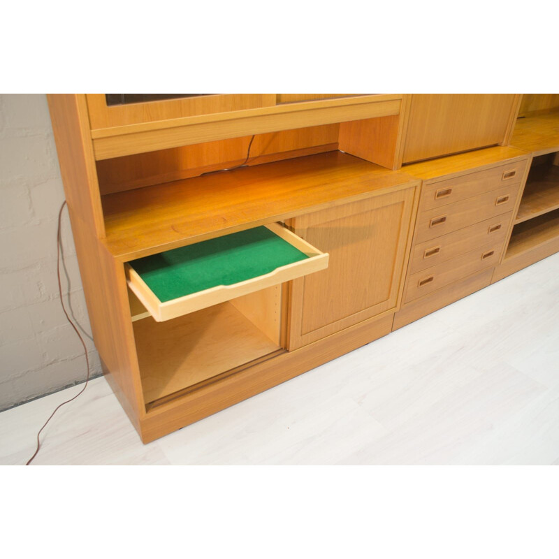 Vintage sideboard in teak by Hundevad 1960