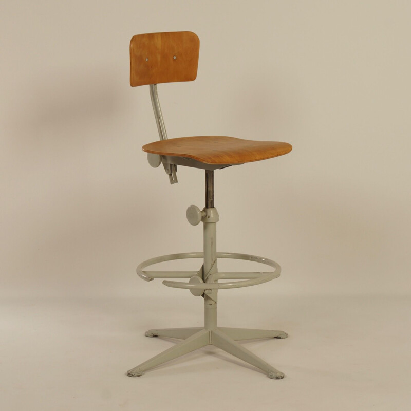 Chaise industrielle vintage par Friso Kramer 1960