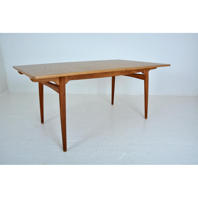 Vintage Scandinavian dining table by Hans Wegner