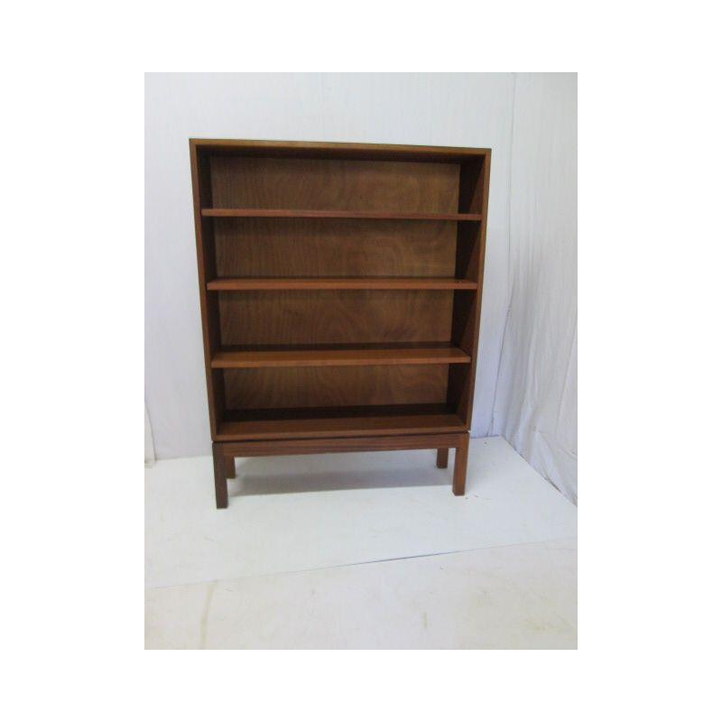 Vintage bookcase in teak